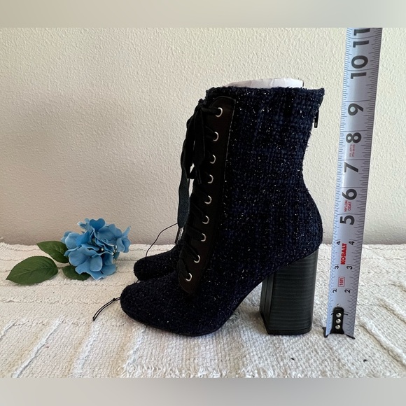 FOREVER 21 Navy Blue Tweed Lace-Up Chunky Heel Booties - Picture 5 of 9